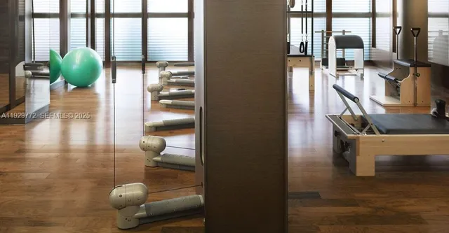 $8,000 | 6801 Collins Avenue, Unit 309, Miami Beach, FL 33141