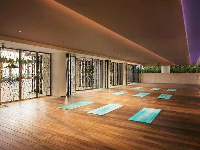 $8,000 | 6801 Collins Avenue, Unit 309, Miami Beach, FL 33141