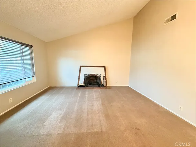 $3,400 | 942 West Cumberland Street, Upland, CA 91786