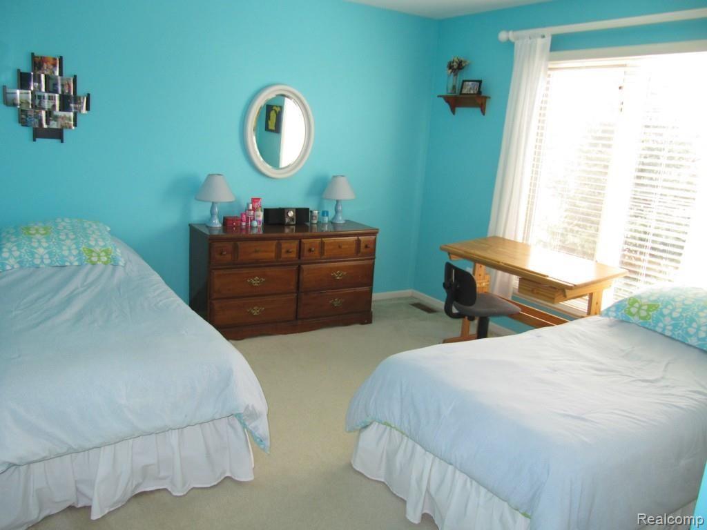 1412 Tulberry Circle Rochester, MI 48306 - Photo 31 of 35 Bedroom4.jpg