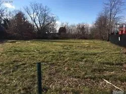 $1,999,990 | 770 Broadway, Amityville, NY 11701