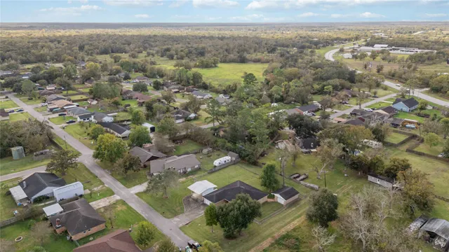 $1,750 | 2210 County Road 769B, Brazoria, TX 77422