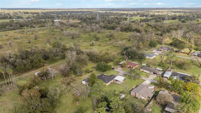 $1,750 | 2210 County Road 769B, Brazoria, TX 77422