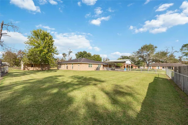 $1,750 | 2210 County Road 769B, Brazoria, TX 77422