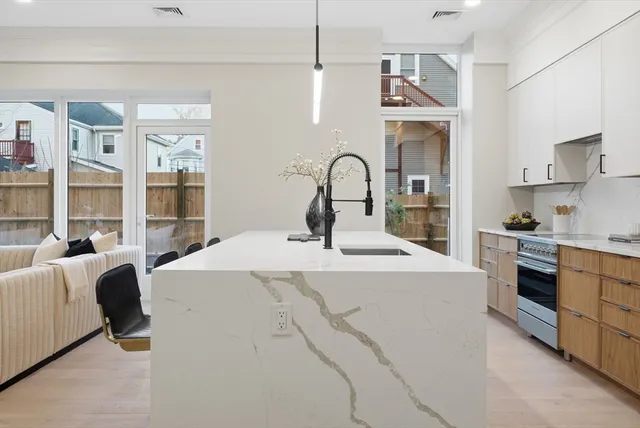 $1,069,990 | 61 Hall Street, Unit 2, Waltham, MA 02453