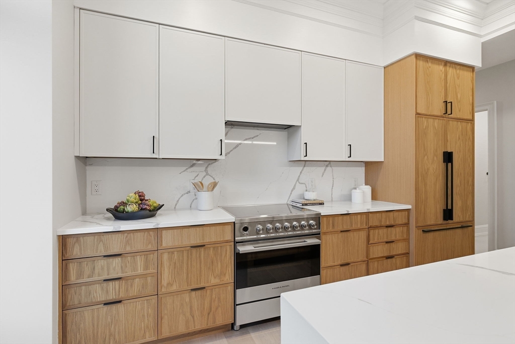 61 Hall Street, Unit 2 Waltham, MA 02453 - Photo 6 of 25