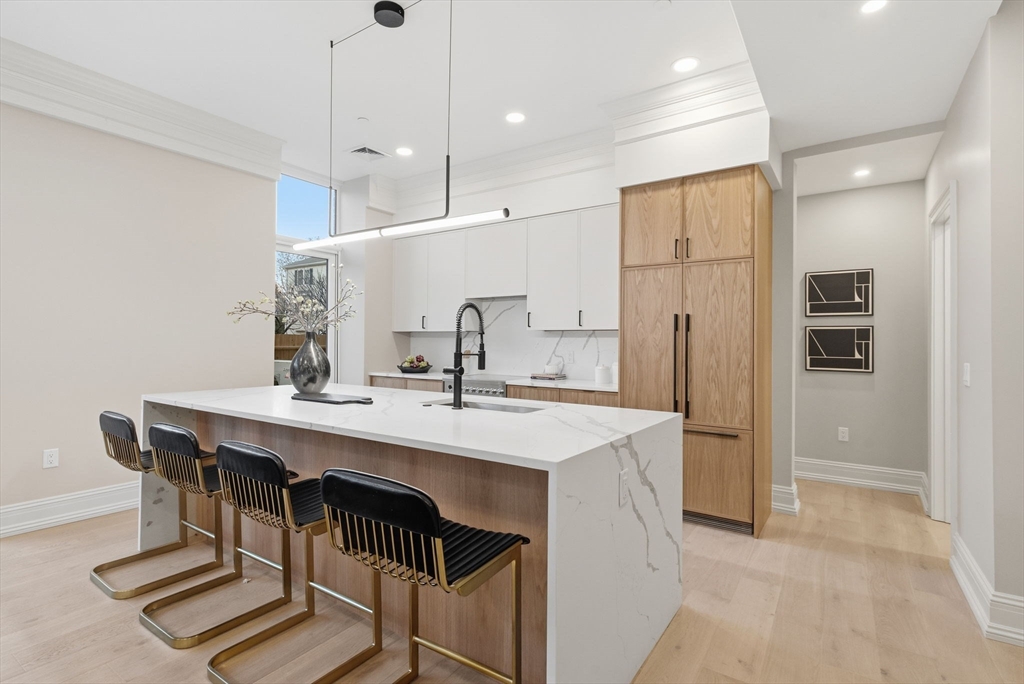 61 Hall Street, Unit 2 Waltham, MA 02453 - Photo 7 of 25