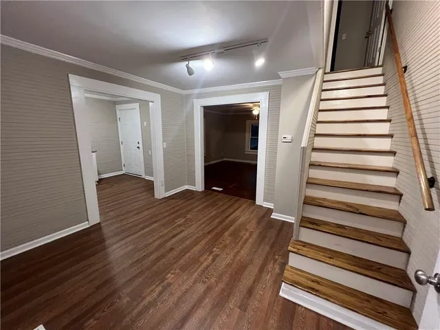 $1,410 | 15 Tower Street, Gainesville, GA 30501