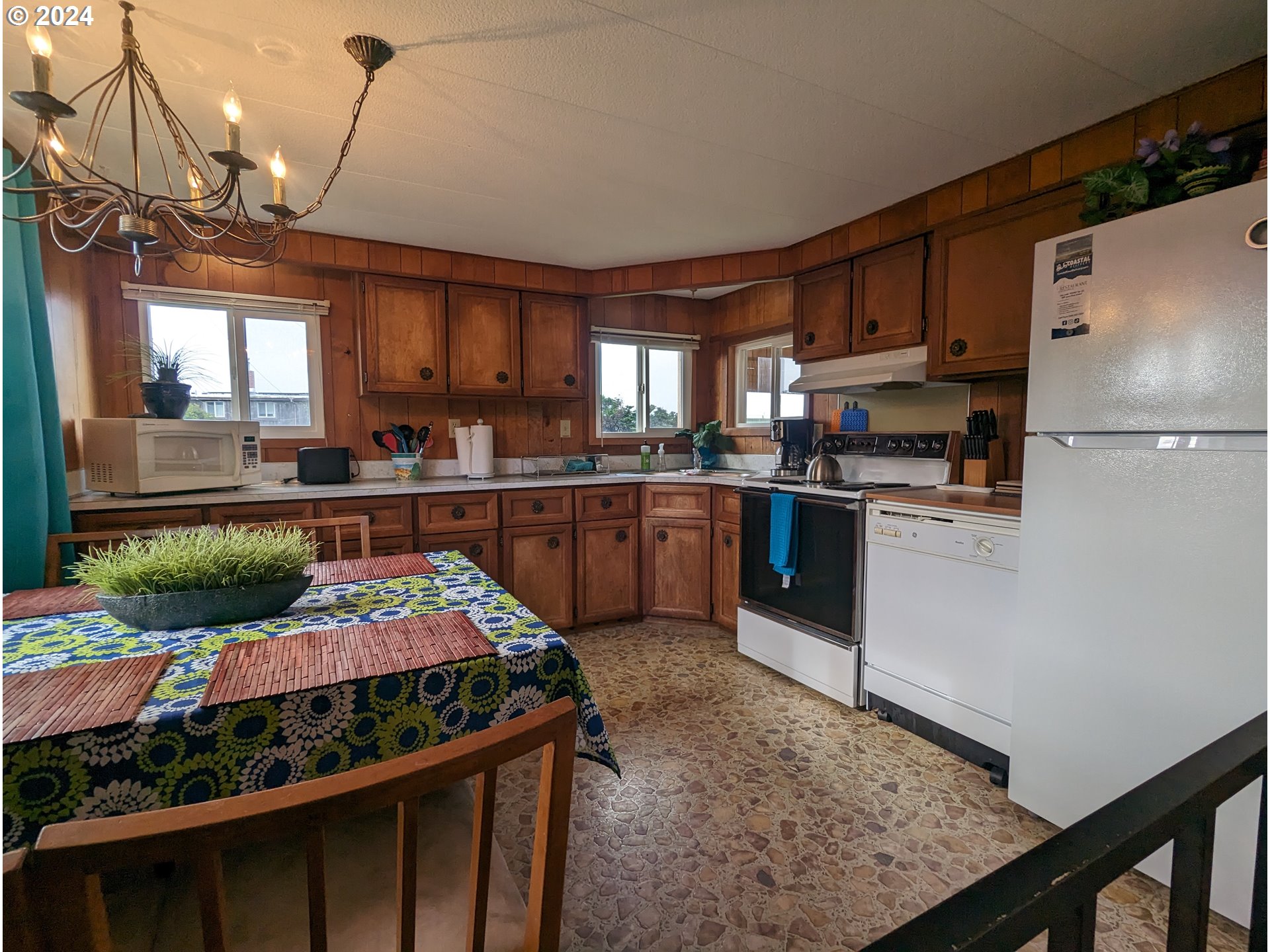 88565 2nd Avenue Florence, OR 97439 - Photo 17 of 23