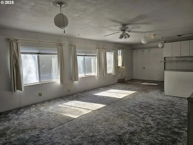 $350,000 | 3218 Southwest Isaac Avenue, Pendleton, OR 97801