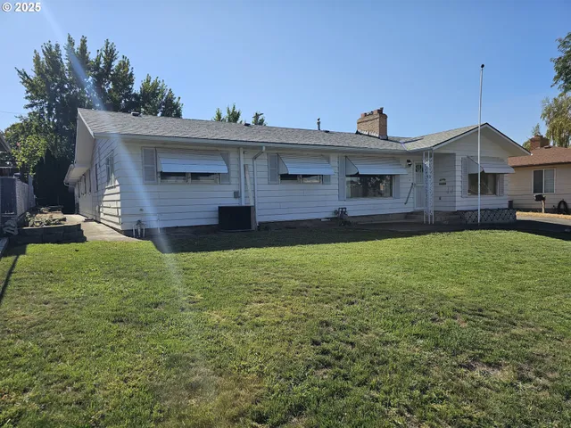 $350,000 | 3218 Southwest Isaac Avenue, Pendleton, OR 97801