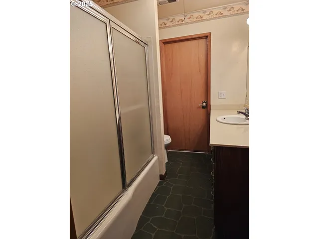 $350,000 | 3218 Southwest Isaac Avenue, Pendleton, OR 97801