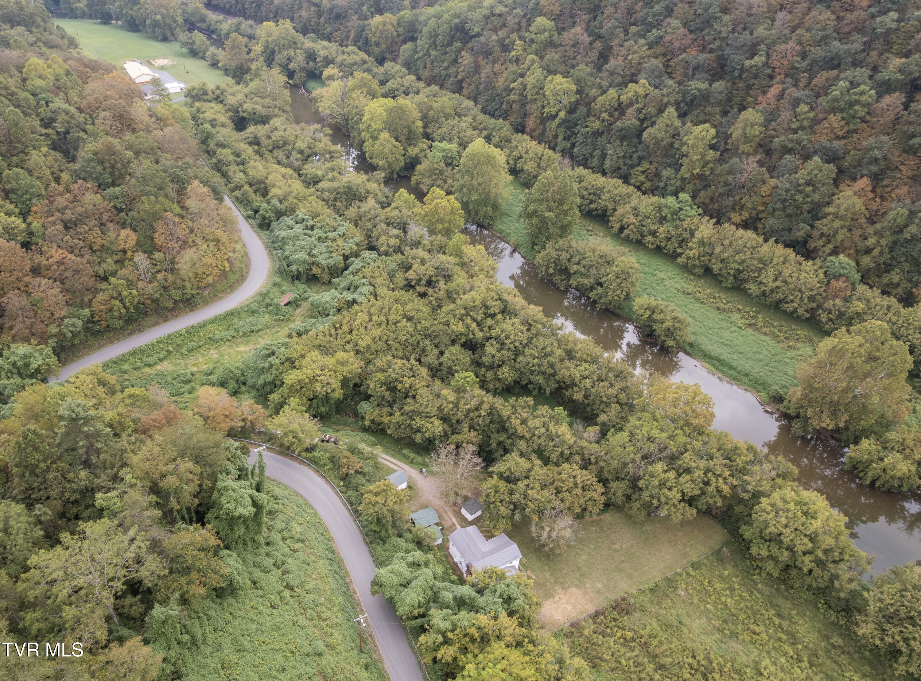 630 Artrip Road Cleveland, VA 24225 - Photo 42 of 43 IMG_0387