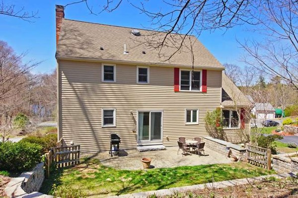 12 Bayberry Road Natick, MA 01760 - Photo 3 of 26 Gallery Image 3