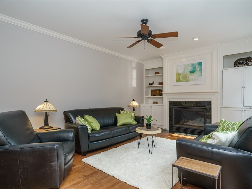 206 Faircloth Street Raleigh, NC 27607 - Photo 12 of 25 Built-ins