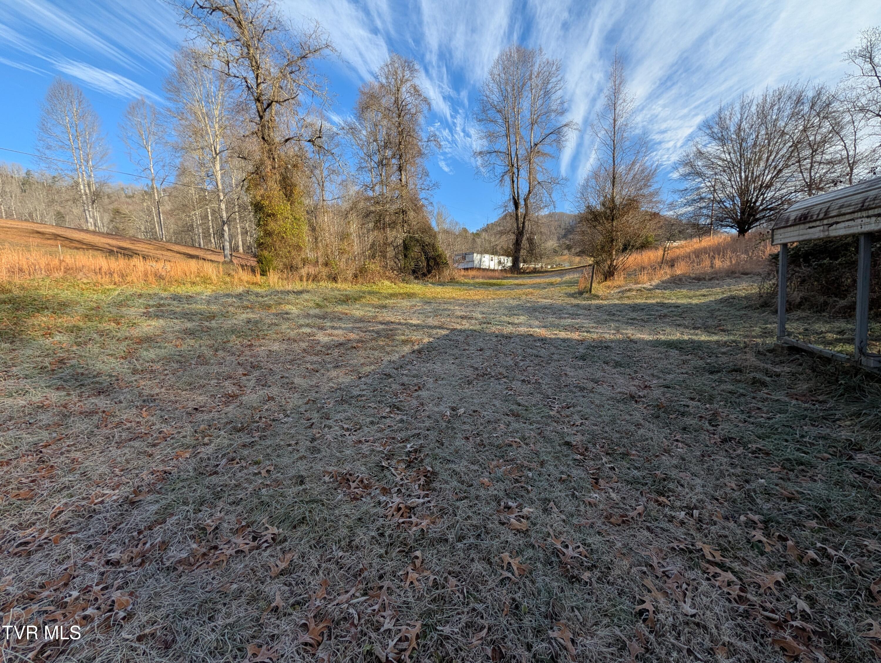 9304 Hunters Valley W Road Duffield, VA 24244 - Photo 6 of 20 2025-12-07 09.36.23