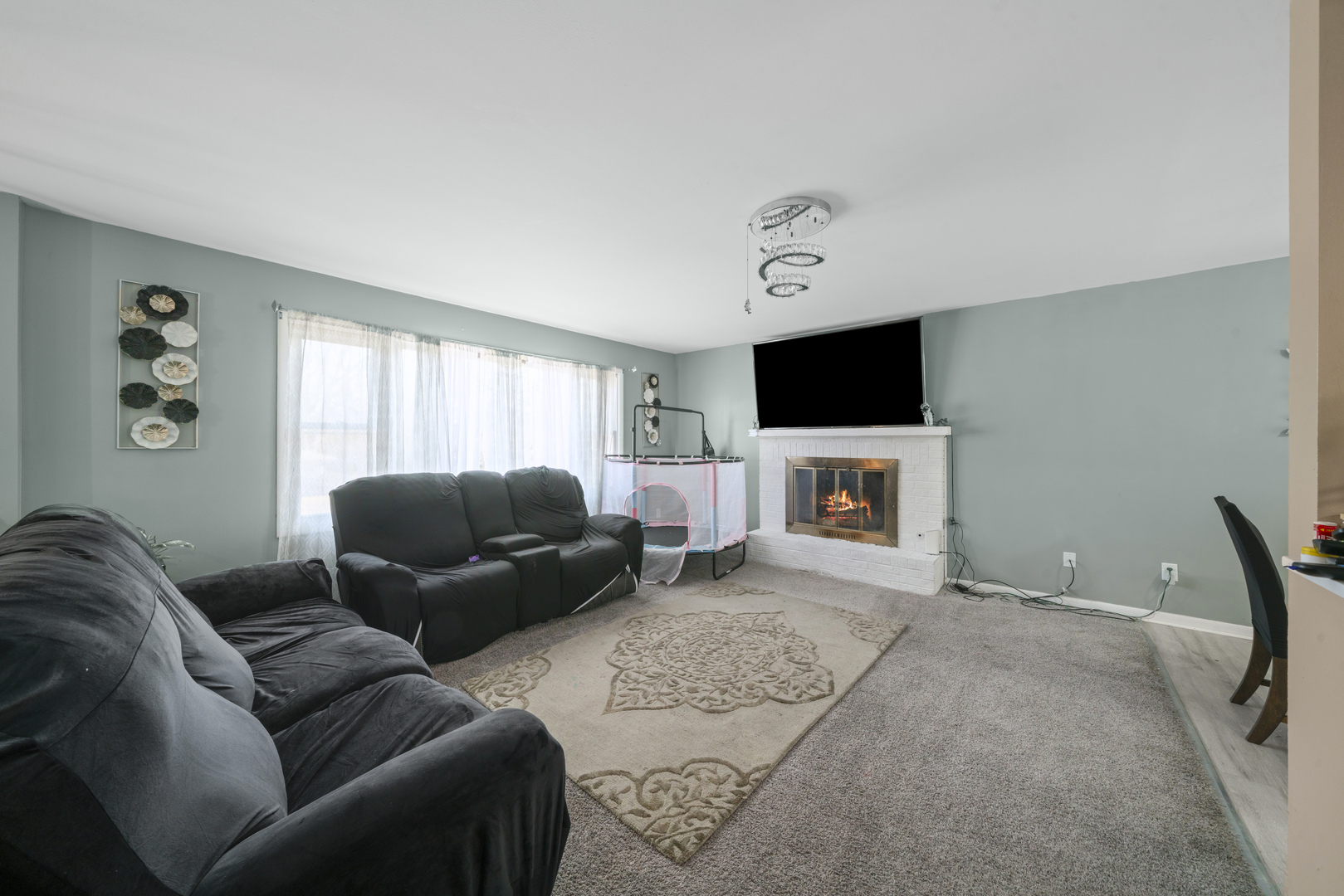 220 North Rosedale Avenue Aurora, IL 60506 - Photo 2 of 30