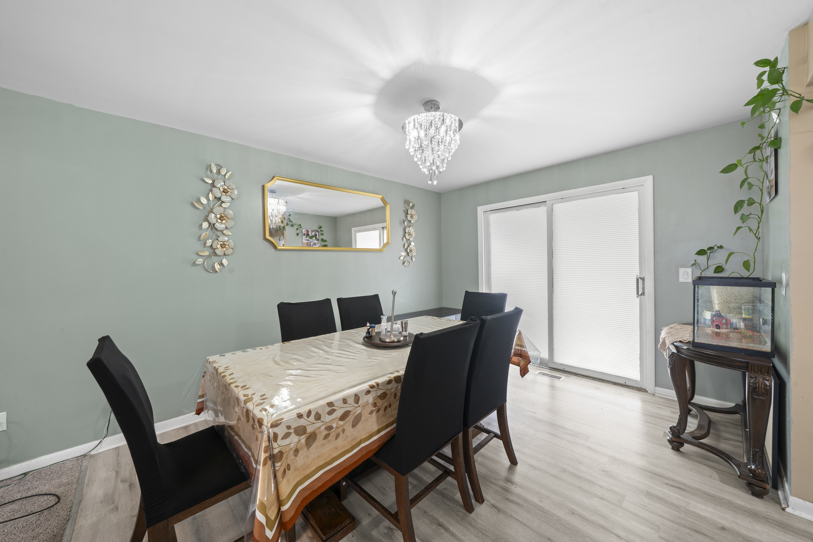 220 North Rosedale Avenue Aurora, IL 60506 - Photo 6 of 30