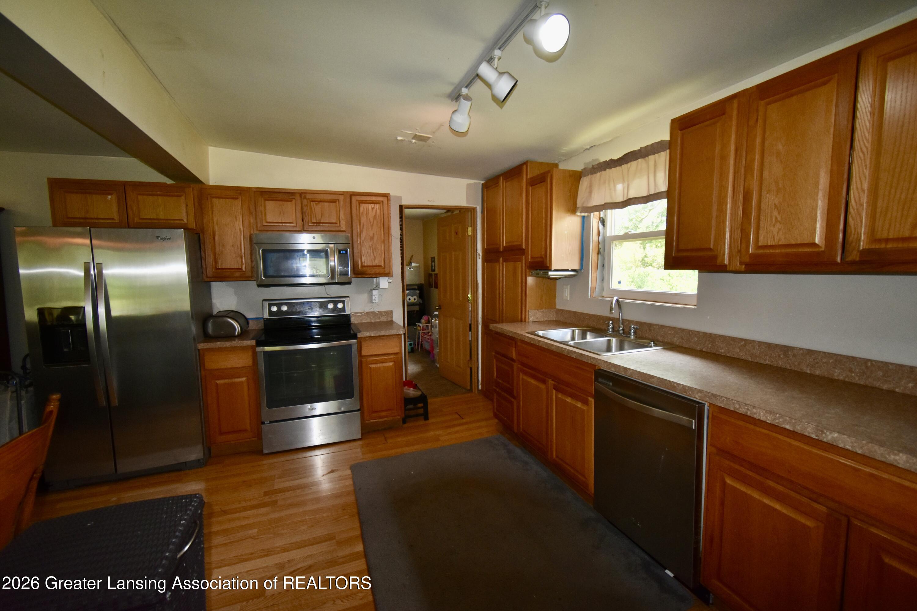 4660 Curtice Road Mason, MI 48854 - Photo 5 of 26 DSC_0454