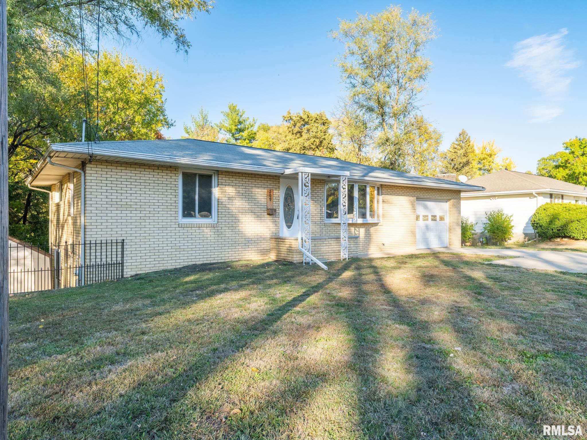 209 Racill Court East Peoria, IL 61611 - Photo 2 of 52 Gallery Image 2