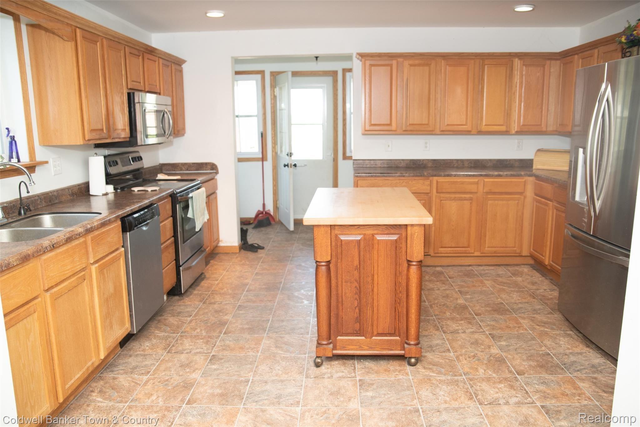 2745 Baseline Road Stockbridge, MI 49285 - Photo 7 of 33 2E3416DC-C5B8-40ED-B3F6-2709C83C2B05.jpeg