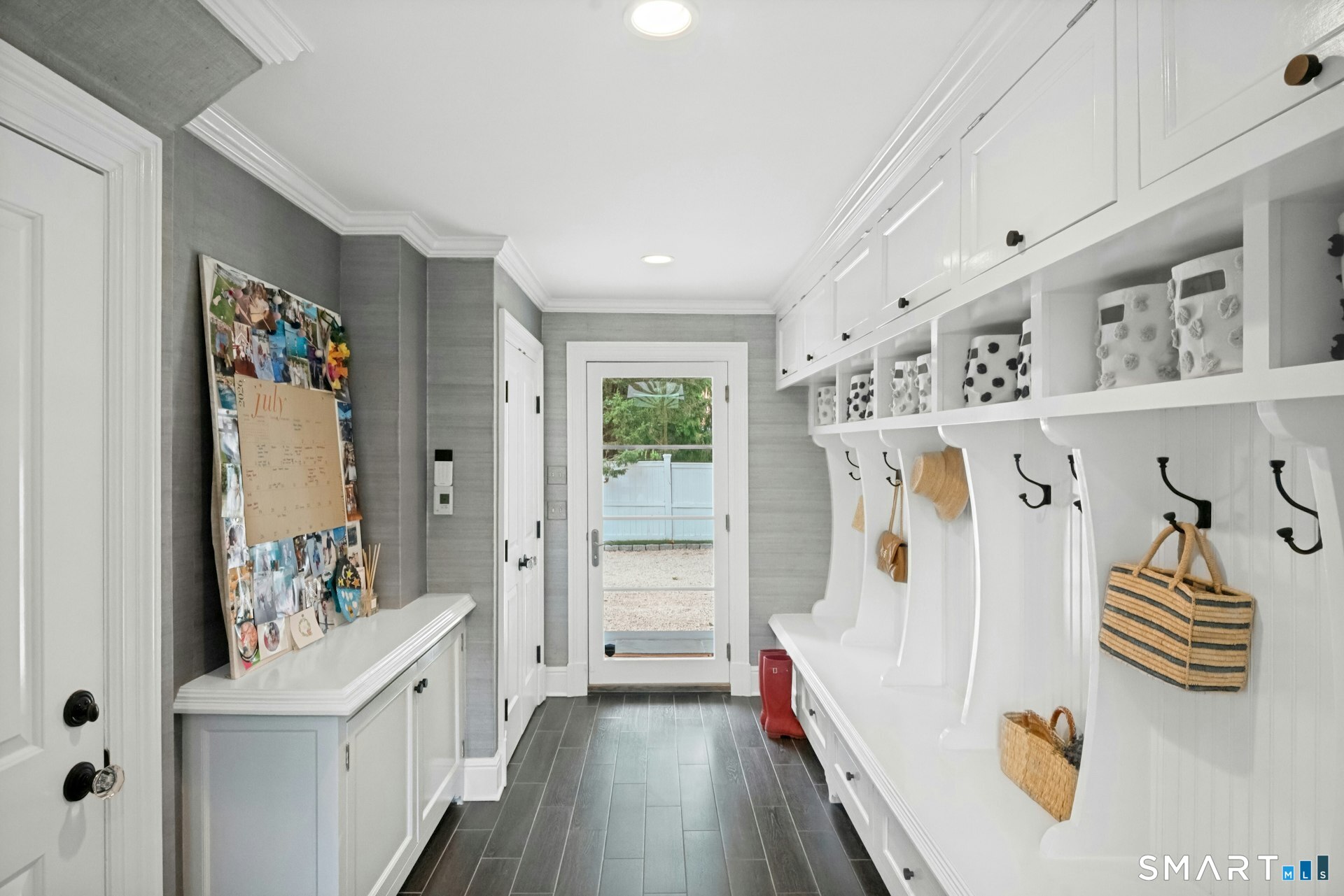 58 Rogers Road Stamford, CT 06902 - Photo 13 of 38