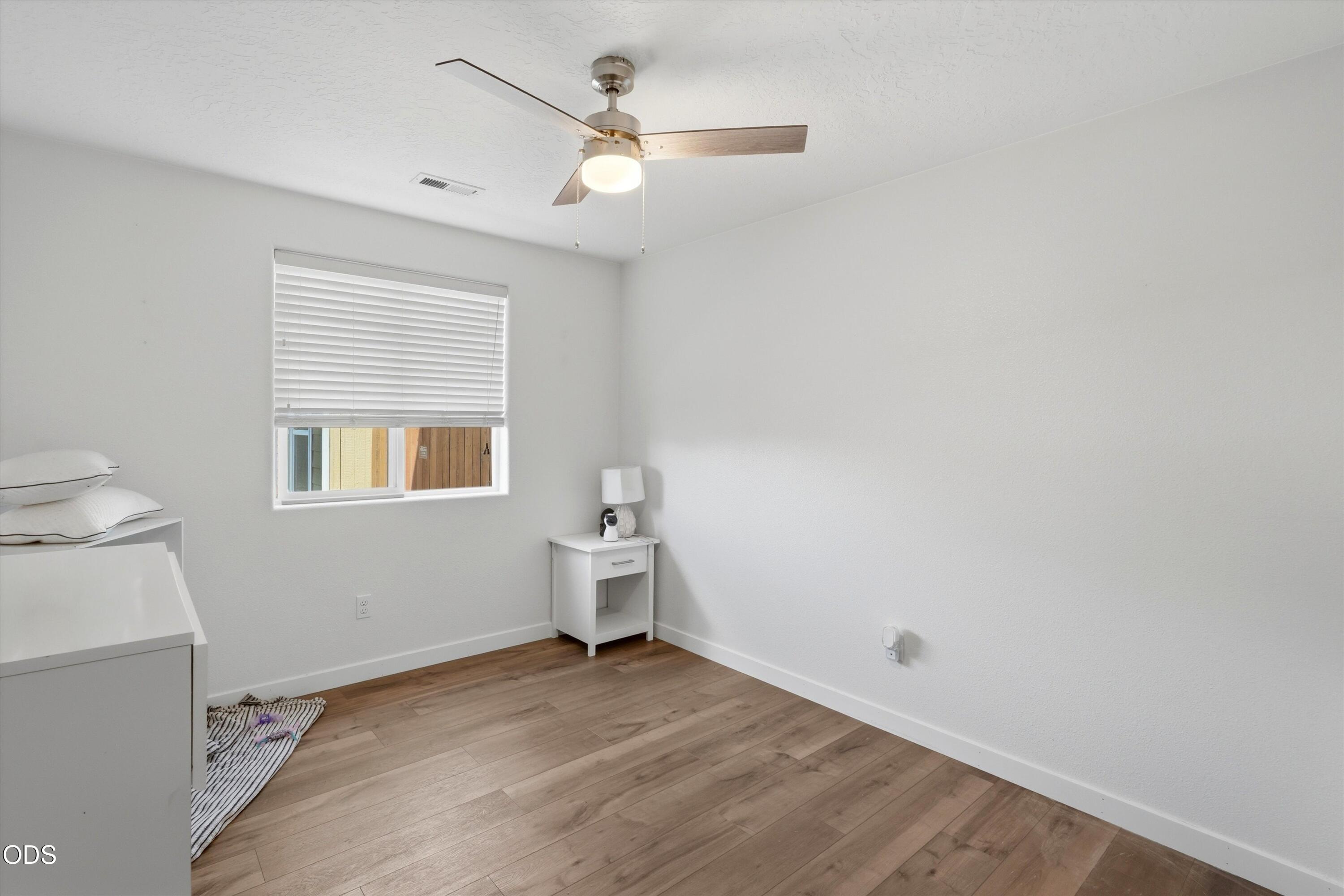 222 Southwest 33rd Drive Redmond, OR 97756 - Photo 18 of 26