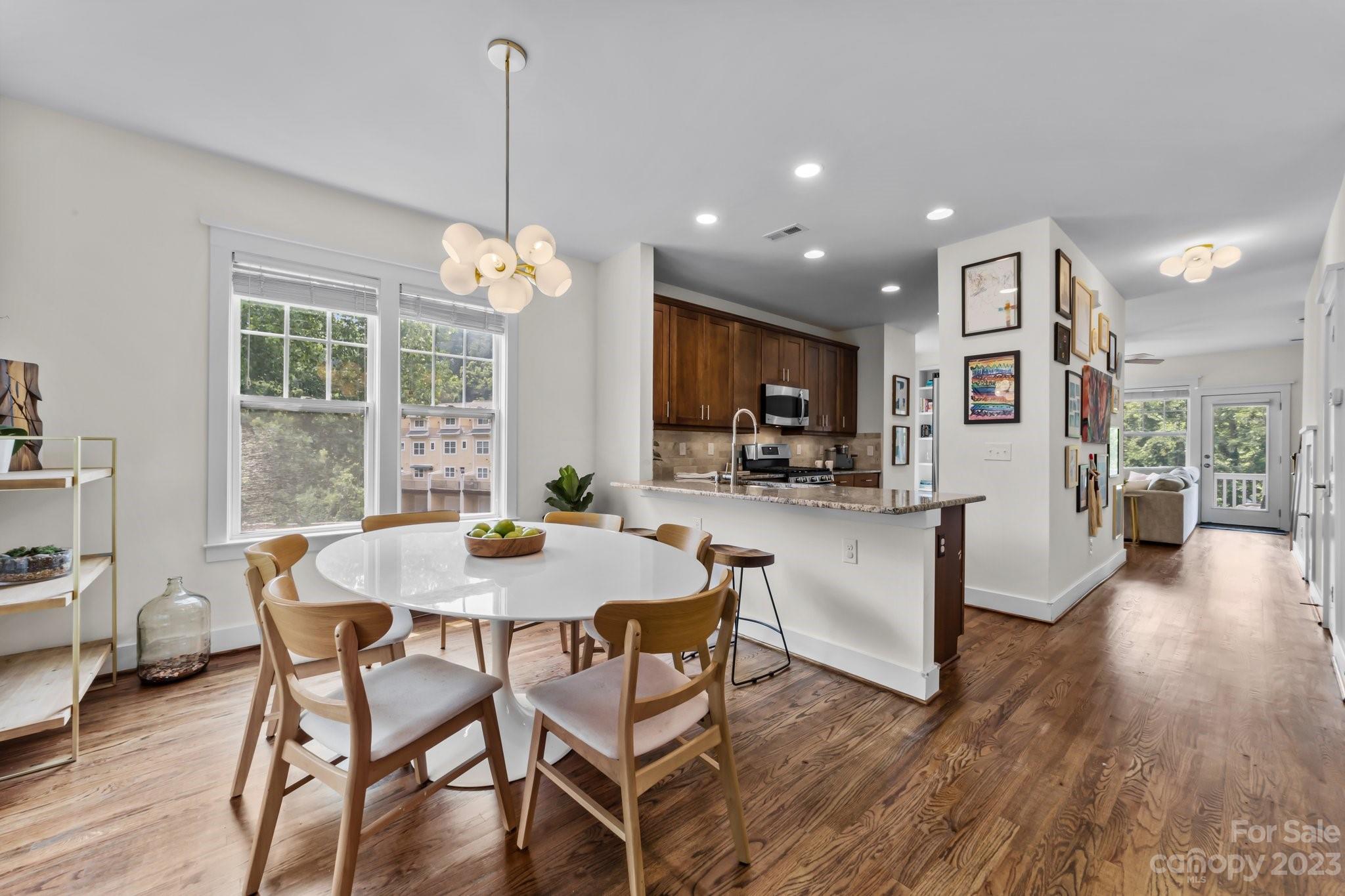 447 Spring Street Davidson, NC 28036 - Photo 13 of 31 Gallery Image 13