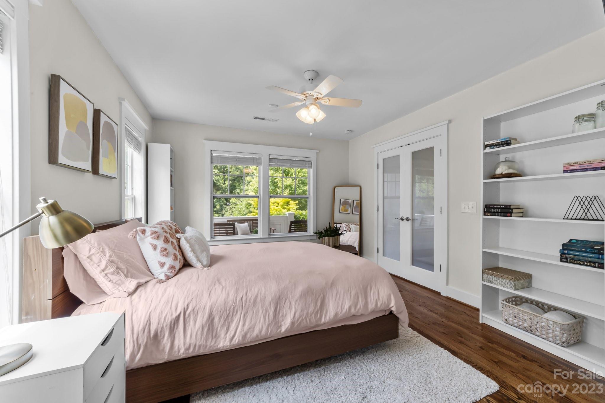 447 Spring Street Davidson, NC 28036 - Photo 7 of 31 Gallery Image 7