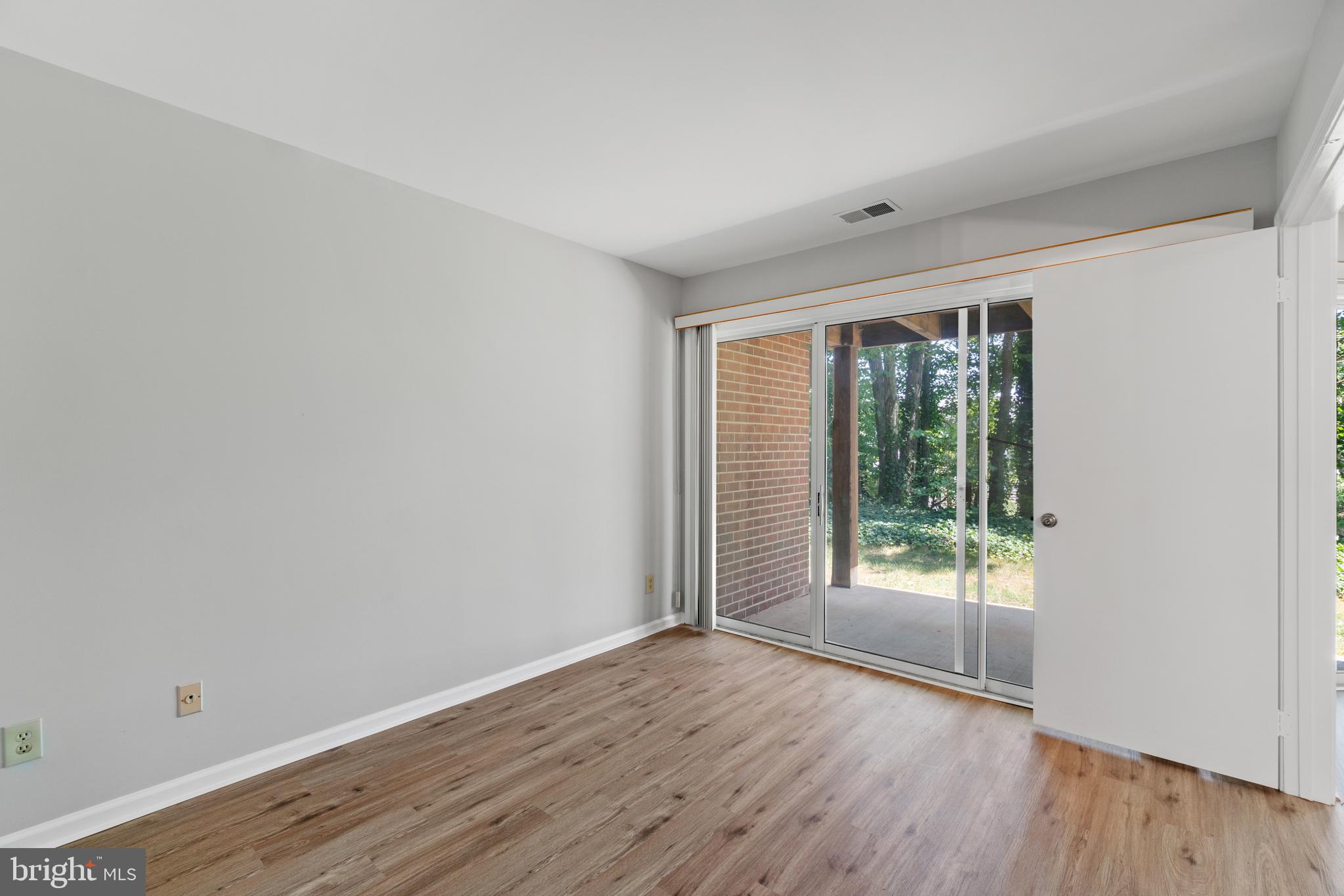 11142 Beaver Trail Court Reston, VA 20191 - Photo 22 of 36 Bedroom