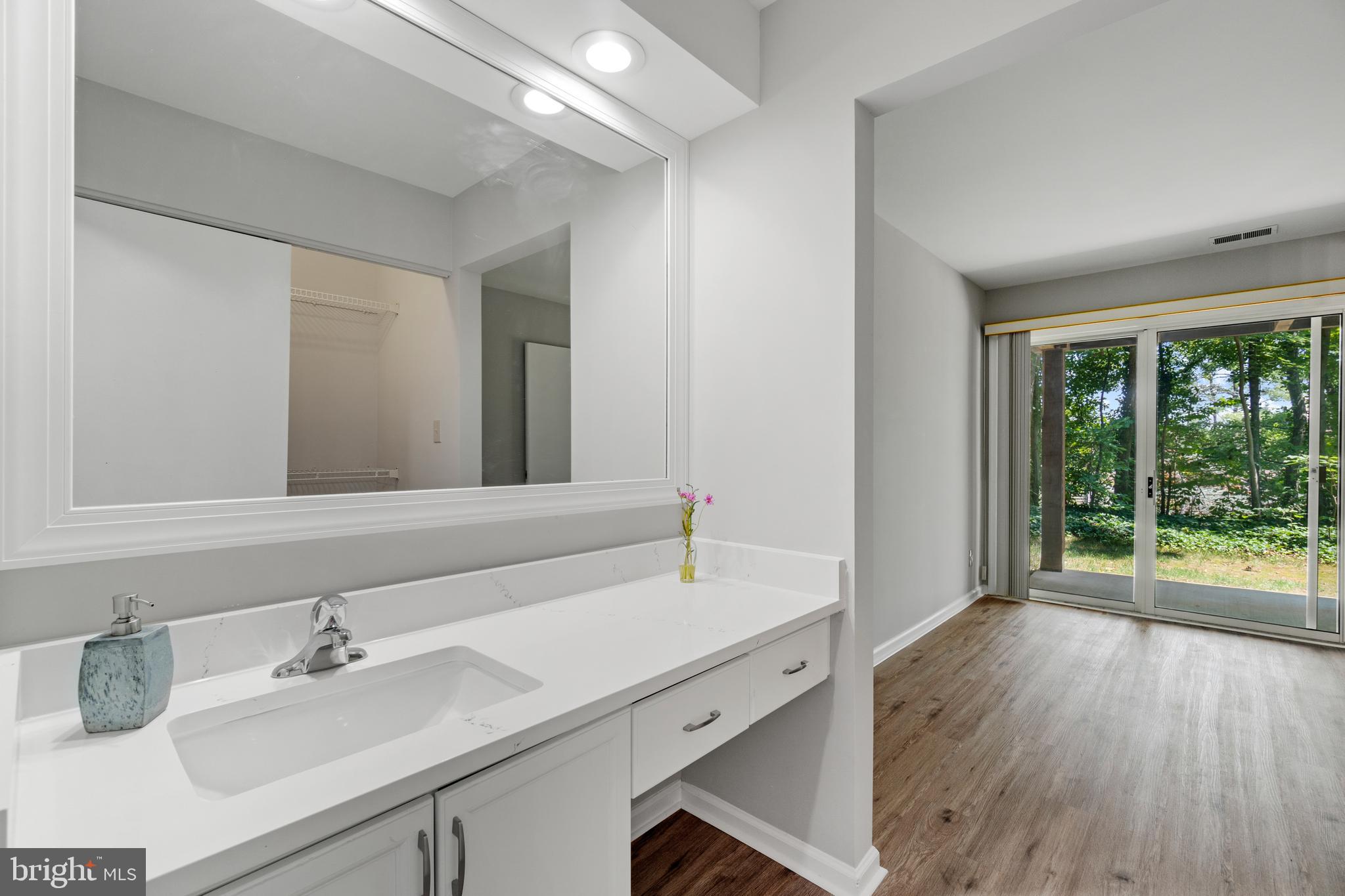 11142 Beaver Trail Court Reston, VA 20191 - Photo 27 of 36 Bathroom