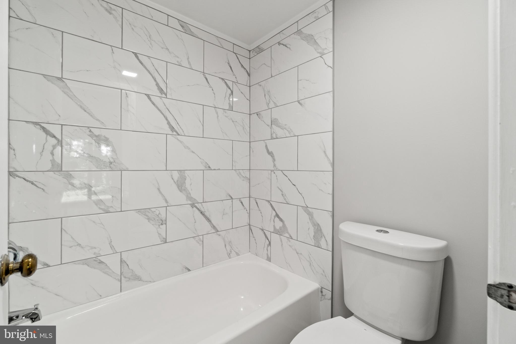 11142 Beaver Trail Court Reston, VA 20191 - Photo 28 of 36 Bathroom