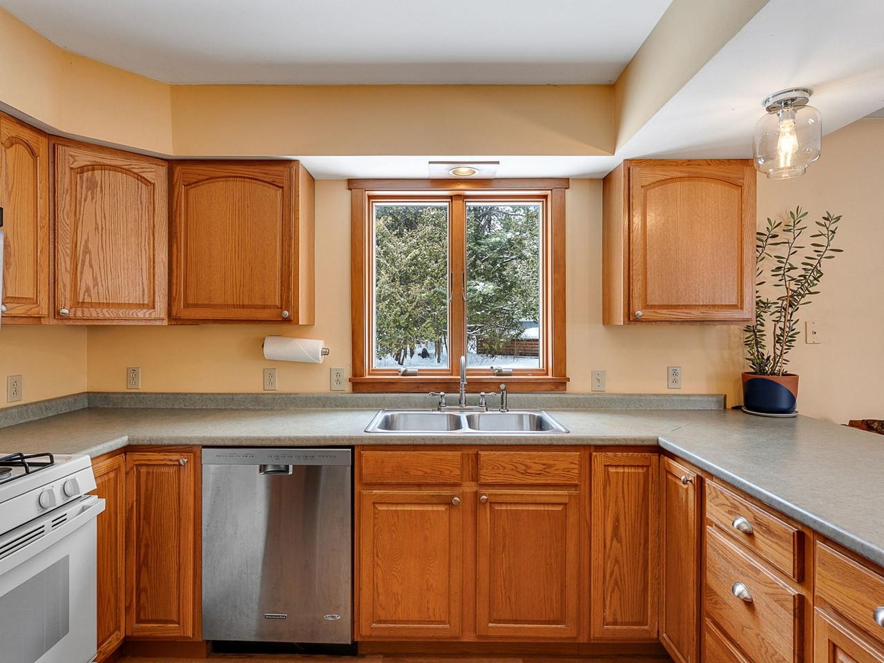 182 Rotax Road Monkton, VT 05461 - Photo 10 of 58