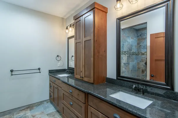 $584,900 | 14502 Lynndale Drive North, Baxter, MN 56425