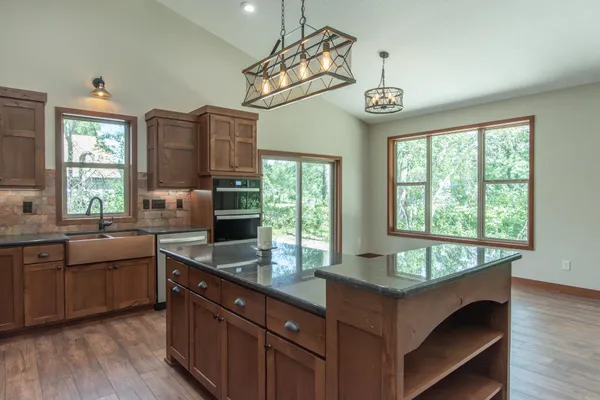 $584,900 | 14502 Lynndale Drive North, Baxter, MN 56425