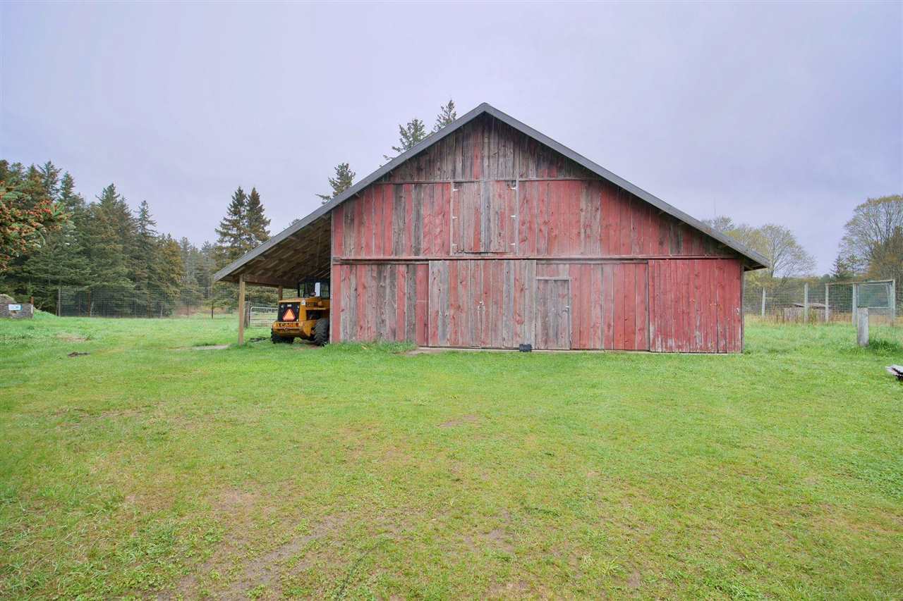 8760 North 11 Road Mesick, MI 49668 - Photo 2 of 40 1887086-1.JPG