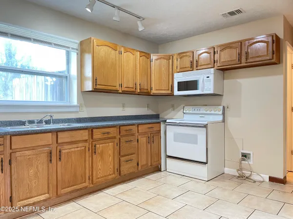 $1,050,000 | 1717 Lindsey Road, Jacksonville, FL 32221