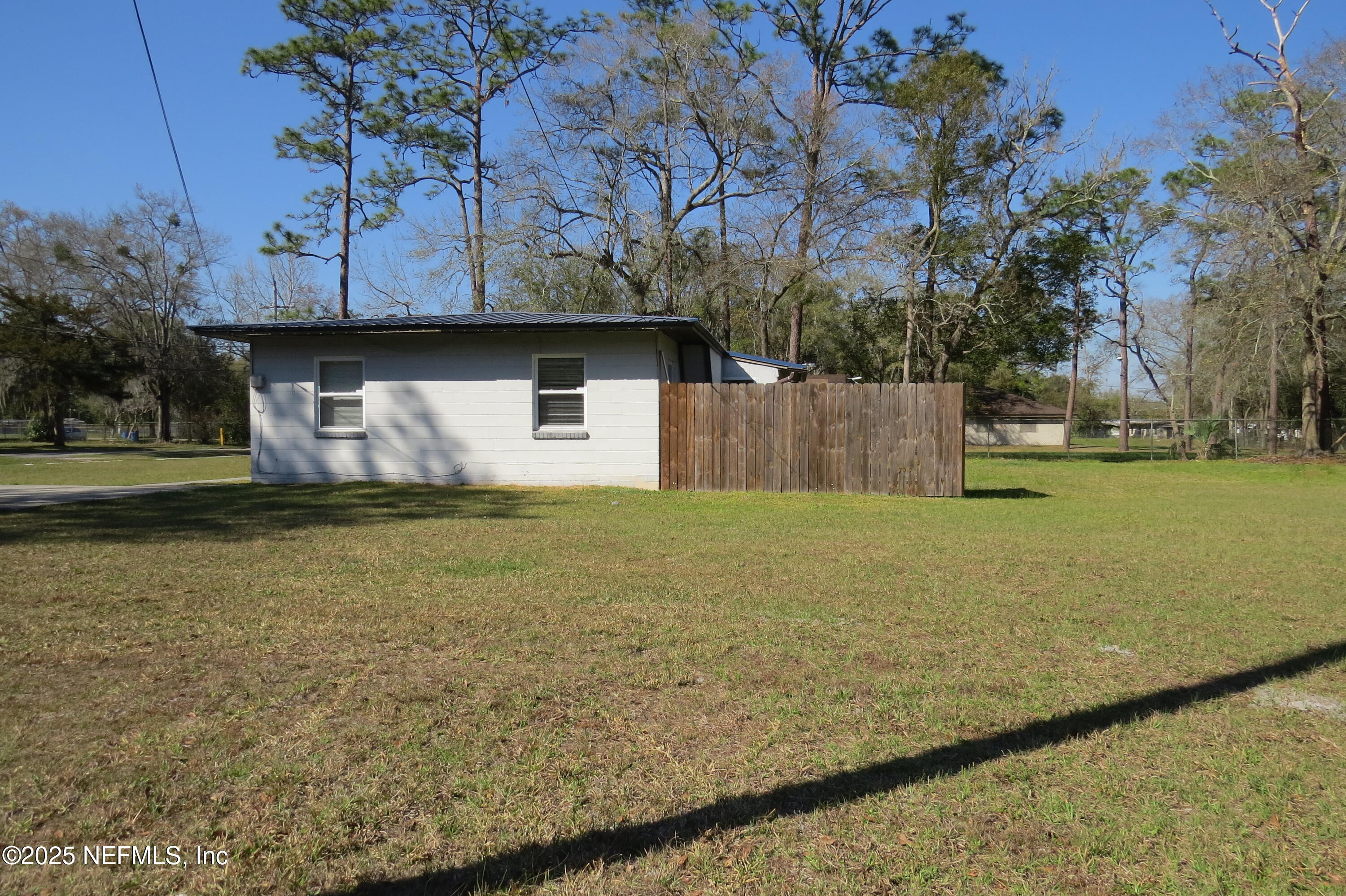 1717 Lindsey Road Jacksonville, FL 32221 - Photo 7 of 60 IMG_1928