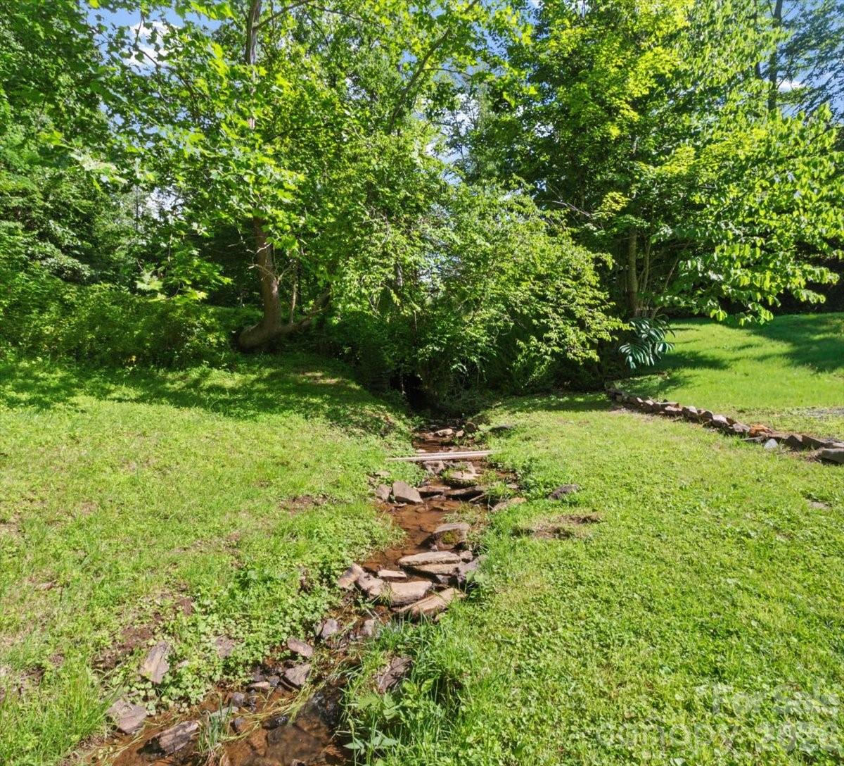 9130 Double Island Road Green Mountain, NC 28740 - Photo 38 of 40
