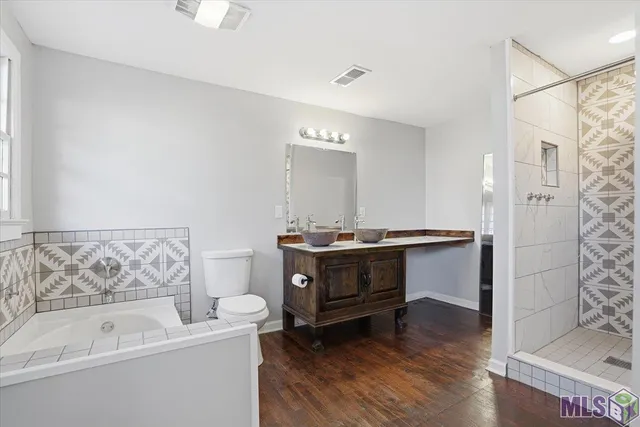 $1,400 | 1343 Eddie Robinson Sr Drive, Baton Rouge, LA 70802