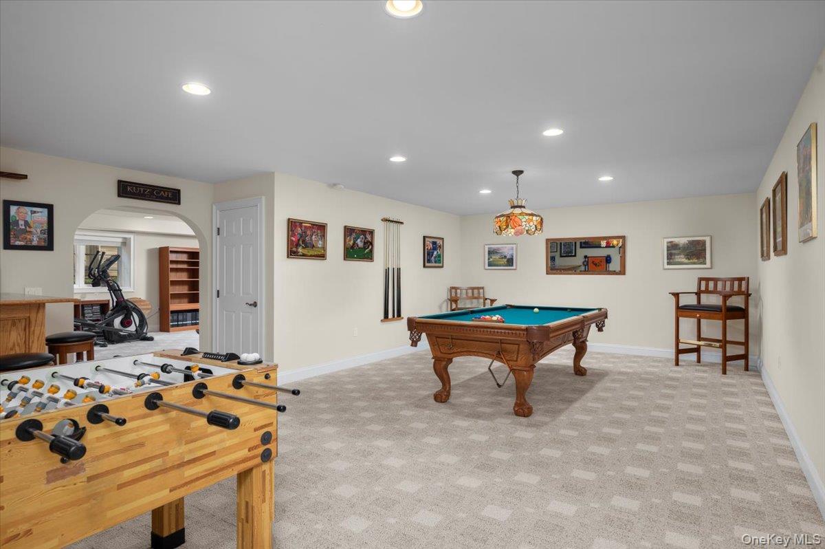 775 Scarsdale Road, Unit 7 Tuckahoe, NY 10707 - Photo 19 of 27 a room with furniture and air hockey table
