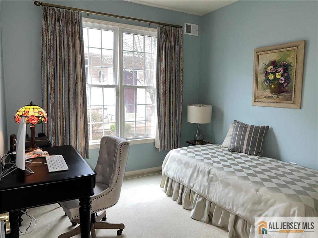 11 Stryker Road Somerset, NJ 08873 - Photo 10 of 13 Gallery Image 10