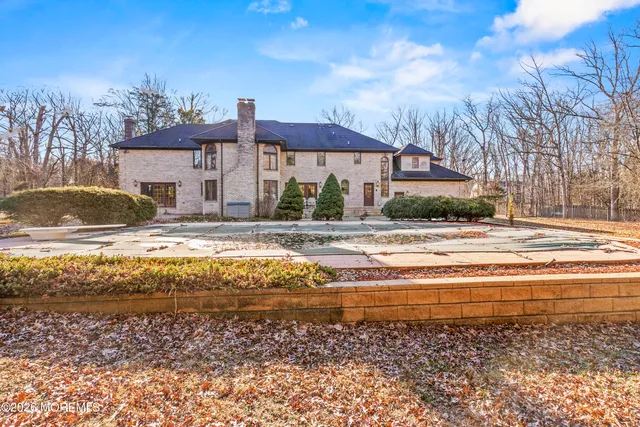 $1,649,900 | 305 Woodview Court, Toms River, NJ 08755