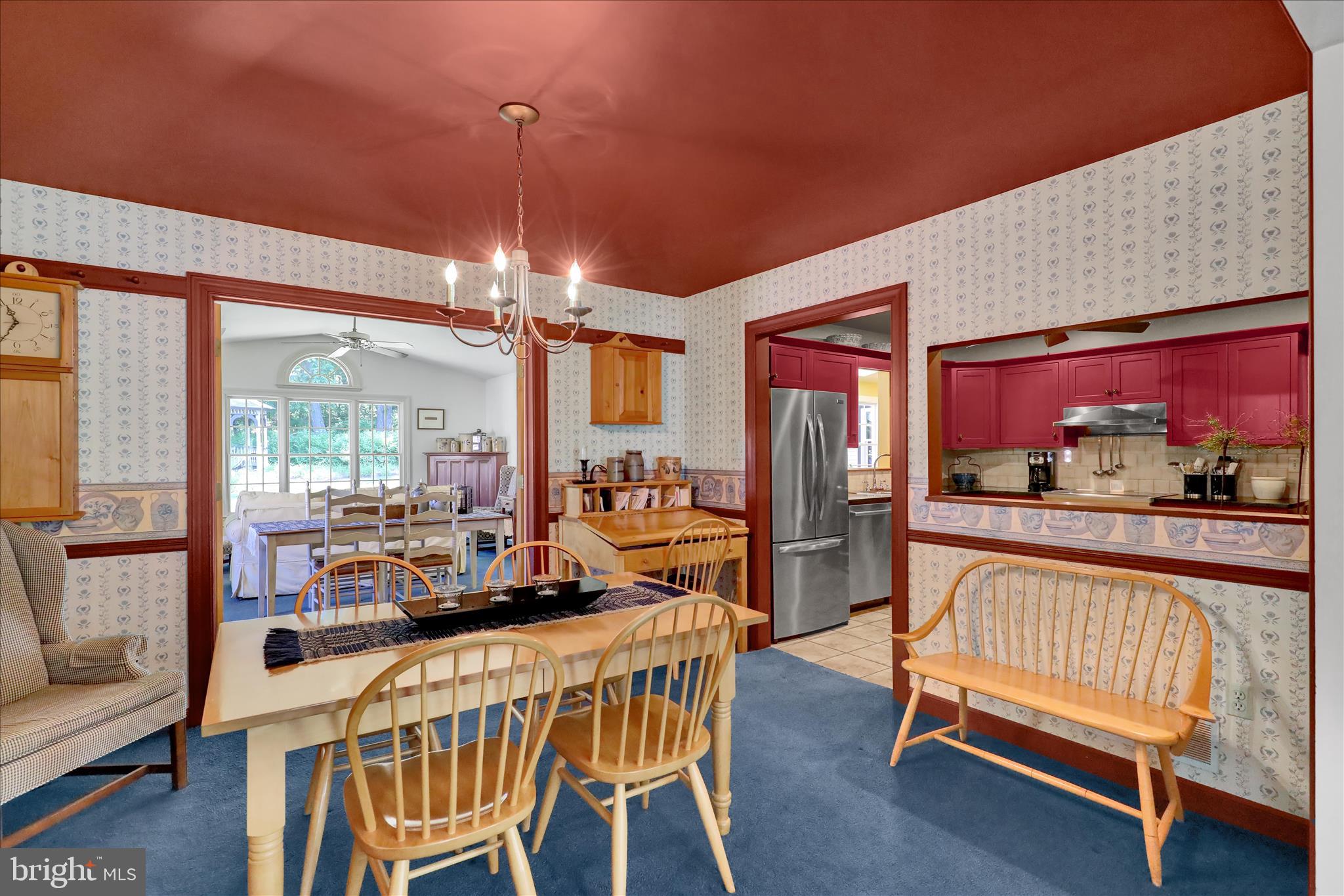 313 Parkview Road Reading, PA 19606 - Photo 10 of 57 Formal dining room