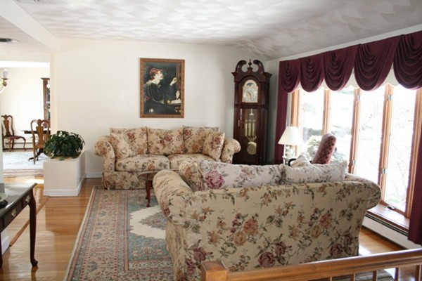 4 McLean Road Saugus, MA 01906 - Photo 2 of 19 Gallery Image 2