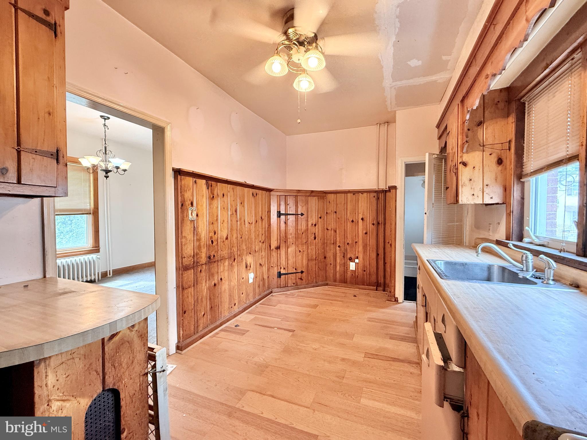 157 Walnut Street Westville, NJ 08093 - Photo 9 of 28
