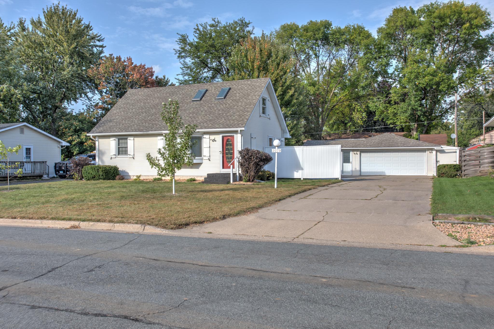 2079 Garnet Lane Eagan, MN 55122 - Photo 1 of 29