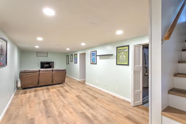 $389,000 | 2079 Garnet Lane, Eagan, MN 55122