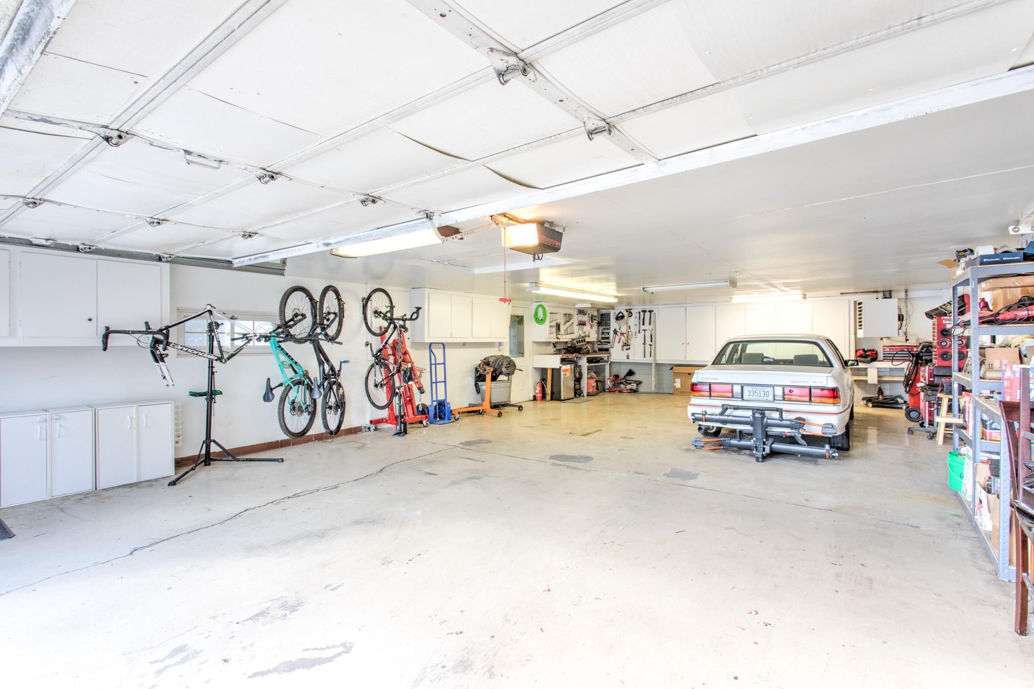 2079 Garnet Lane Eagan, MN 55122 - Photo 4 of 29