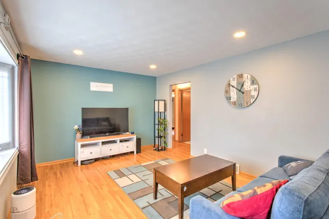 $389,000 | 2079 Garnet Lane, Eagan, MN 55122